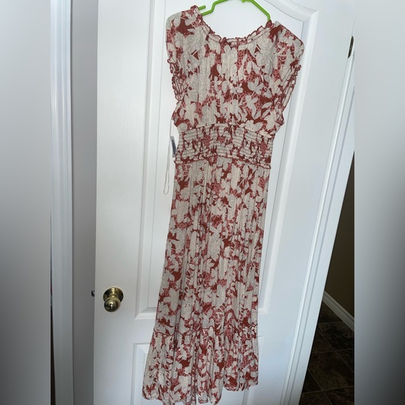 Old Navy Maxi Dress - Picture 4 of 4